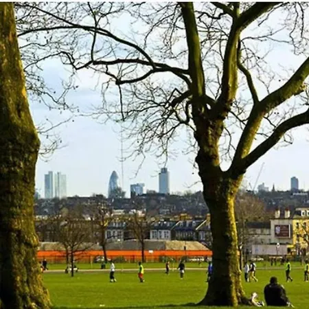 Functional Budget Stay With Wi-Fi And Laundry Facilities Near Tube Station London Exterior foto